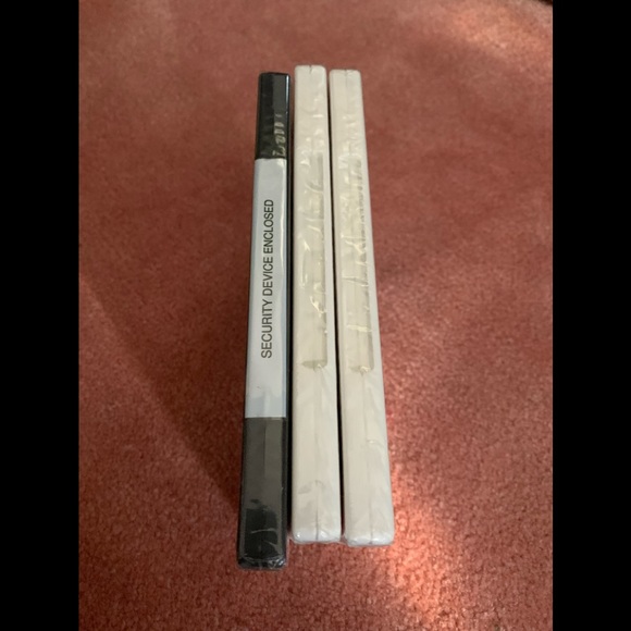 3 Christmas “All Time Favorites” Classic DVDs - Picture 3 of 3